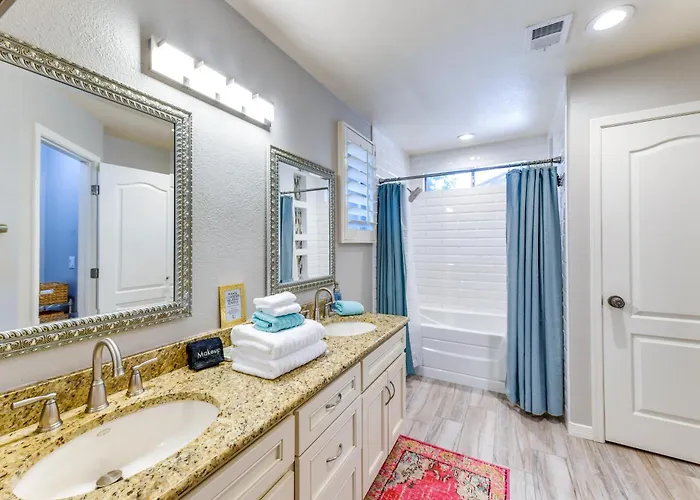 Relax Poolside & Golf: Family Gem In North * Phoenix